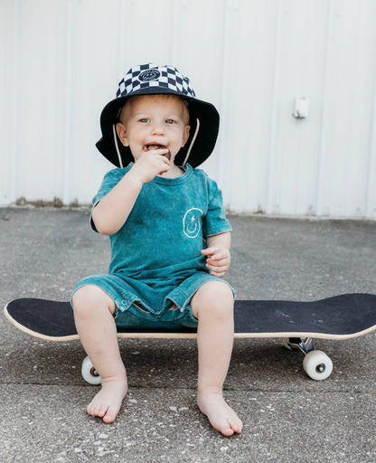 CHECKERED • BUCKET HAT