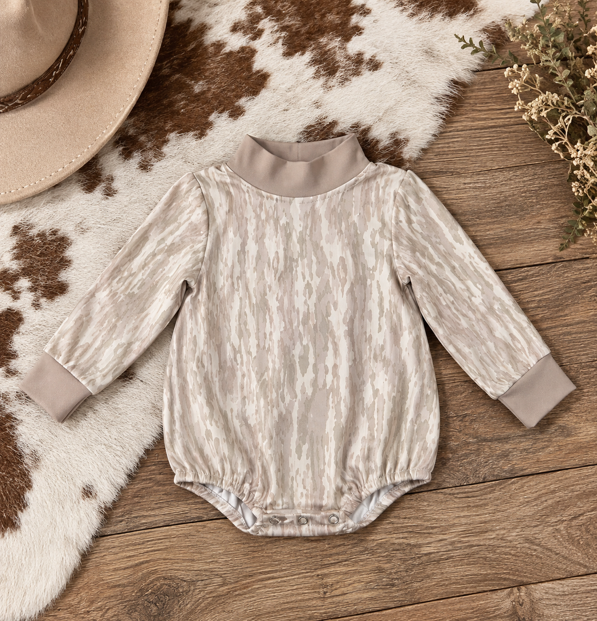 Camo high neck (tan)