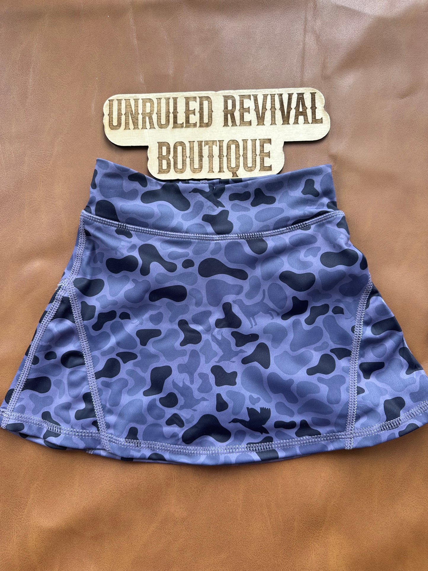 Midnight camo activewear skort